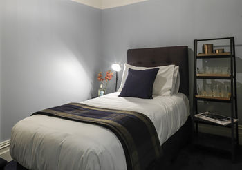 Hotel Harry, An Ascend Hotel Collection Member - Accommodation QLD 12