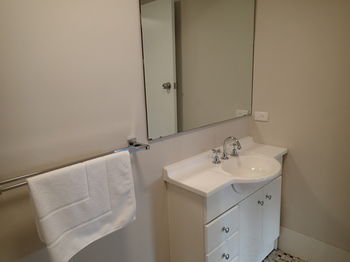 Dungowan Waterfront Apartments - Accommodation QLD 4