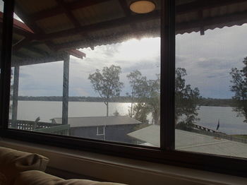 Dungowan Waterfront Apartments - Accommodation QLD 5