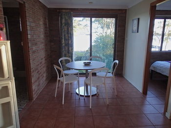 Dungowan Waterfront Apartments - Accommodation QLD 20