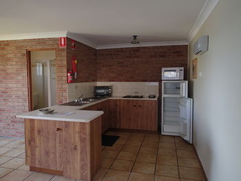 Dungowan Waterfront Apartments - Accommodation QLD 21