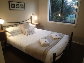 Dungowan Waterfront Apartments - Accommodation QLD 61