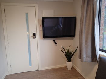 Dungowan Waterfront Apartments - Accommodation QLD 87