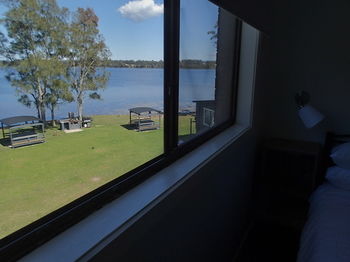Dungowan Waterfront Apartments - Accommodation QLD 98