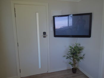 Dungowan Waterfront Apartments - Accommodation QLD 109