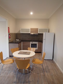 Dungowan Waterfront Apartments - Accommodation QLD 136