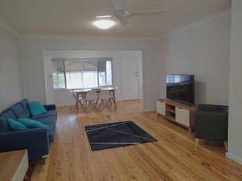 Dungowan Waterfront Apartments - Accommodation QLD 146