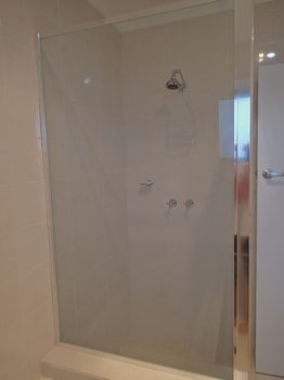 Dungowan Waterfront Apartments - Accommodation QLD 152