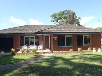 Dungowan Waterfront Apartments - Accommodation QLD 181