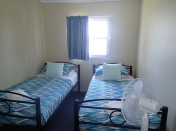 Dungowan Waterfront Apartments - Accommodation QLD 198