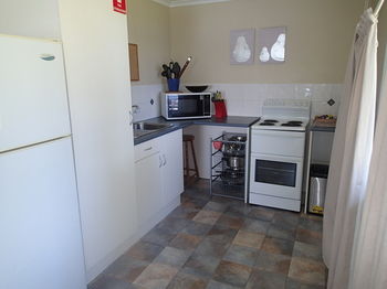Dungowan Waterfront Apartments - Accommodation QLD 201