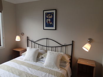 Dungowan Waterfront Apartments - Accommodation QLD 207