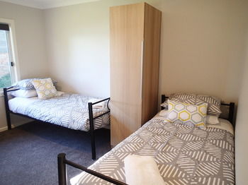 Dungowan Waterfront Apartments - Accommodation QLD 230