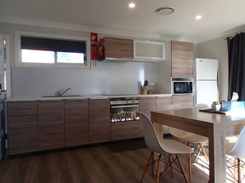 Dungowan Waterfront Apartments - Accommodation QLD 234