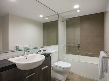 Adina Apartment Hotel Sydney Airport - Accommodation QLD 7