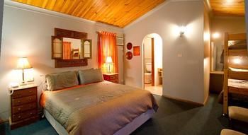 Riverwood Downs Mountain Valley Resort - Accommodation QLD 12