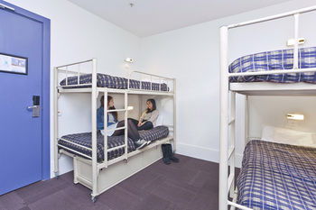 Melbourne VIC Accommodation QLD