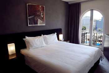 Hotel Ravesis - Accommodation QLD 14