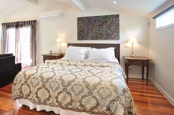 Araluen Villas - Accommodation QLD 3