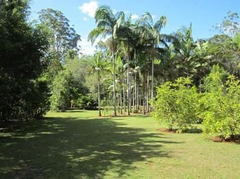 Sunshine Valley Cottages - Accommodation QLD 3
