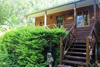 Sunshine Valley Cottages - Accommodation QLD 11