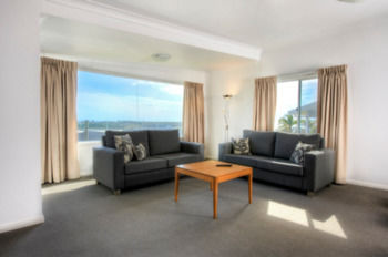Harbourview Serviced Apartments - Accommodation QLD 2