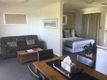 Harbourview Serviced Apartments - Accommodation QLD 30