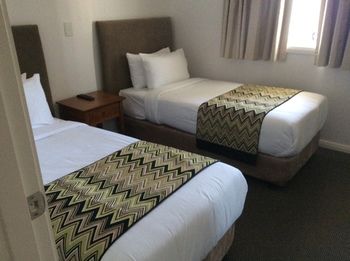 Harbourview Serviced Apartments - Accommodation QLD 32
