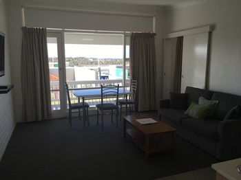 Harbourview Serviced Apartments - Accommodation QLD 40