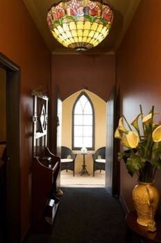 Church House B&B Gundagai - Accommodation QLD 9