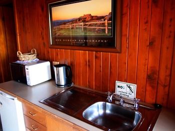 Ferndale - Accommodation QLD 10