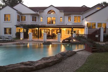 Kingfishers Manor @ Noosa - Accommodation QLD 13