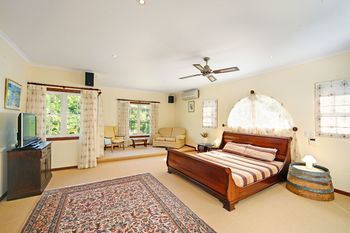Kingfishers Manor @ Noosa - Accommodation QLD 46