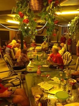 Australian Motor Homes Tourist Park - Accommodation QLD 1