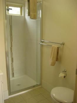 Australian Motor Homes Tourist Park - Accommodation QLD 13