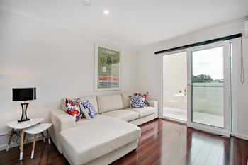Newtown Mews - Accommodation QLD 8