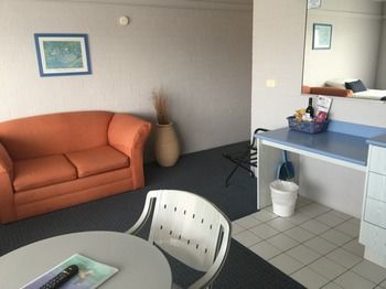 Ulladulla Harbour Motel - Accommodation QLD 20