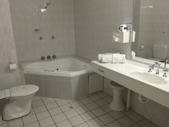 Ulladulla Harbour Motel - Accommodation QLD 43