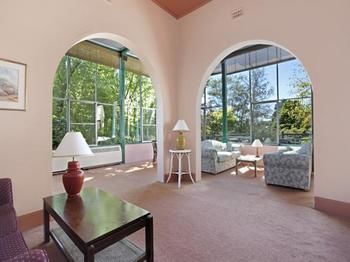The Victoria & Albert Guesthouse - Accommodation QLD 10