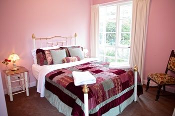 Holly Lane Mews - Accommodation QLD 11