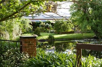 Holly Lane Mews - Accommodation QLD 50