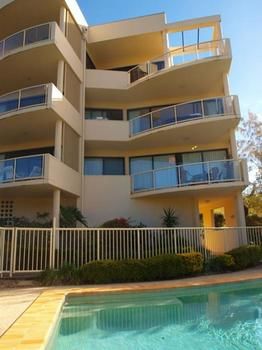 Costa Bella Apartments - Accommodation QLD 10