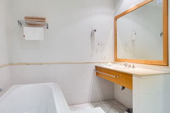 Forresters Beach Resort - Accommodation QLD 35