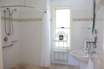 Avoca Valley Bed & Breakfast - Accommodation QLD 10