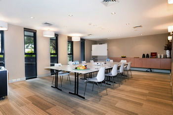 Quest Mascot Serviced Apartments - Accommodation QLD 7