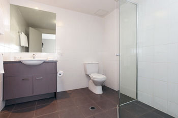 Quest Mascot Serviced Apartments - Accommodation QLD 8