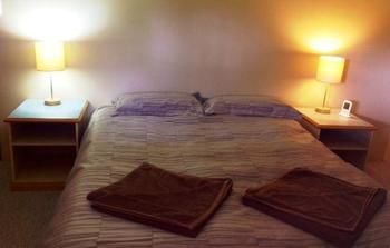 Hunter Hideaway Cottages - Accommodation QLD 0