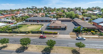 Cadman Motor Inn & Apartments - Accommodation QLD 25