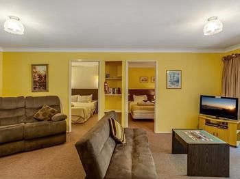 Tanglewood Gardens - Accommodation QLD 4