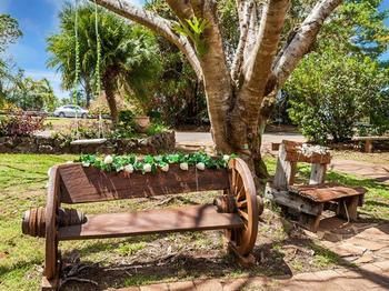 Tanglewood Gardens - Accommodation QLD 10